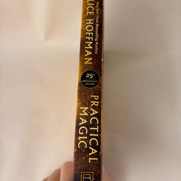 📚3/$20 Practical Magic Paperback novel ~ by Alice Hoffman - Picture 2 of 6